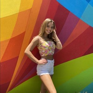 Meet your Posher, Taylor